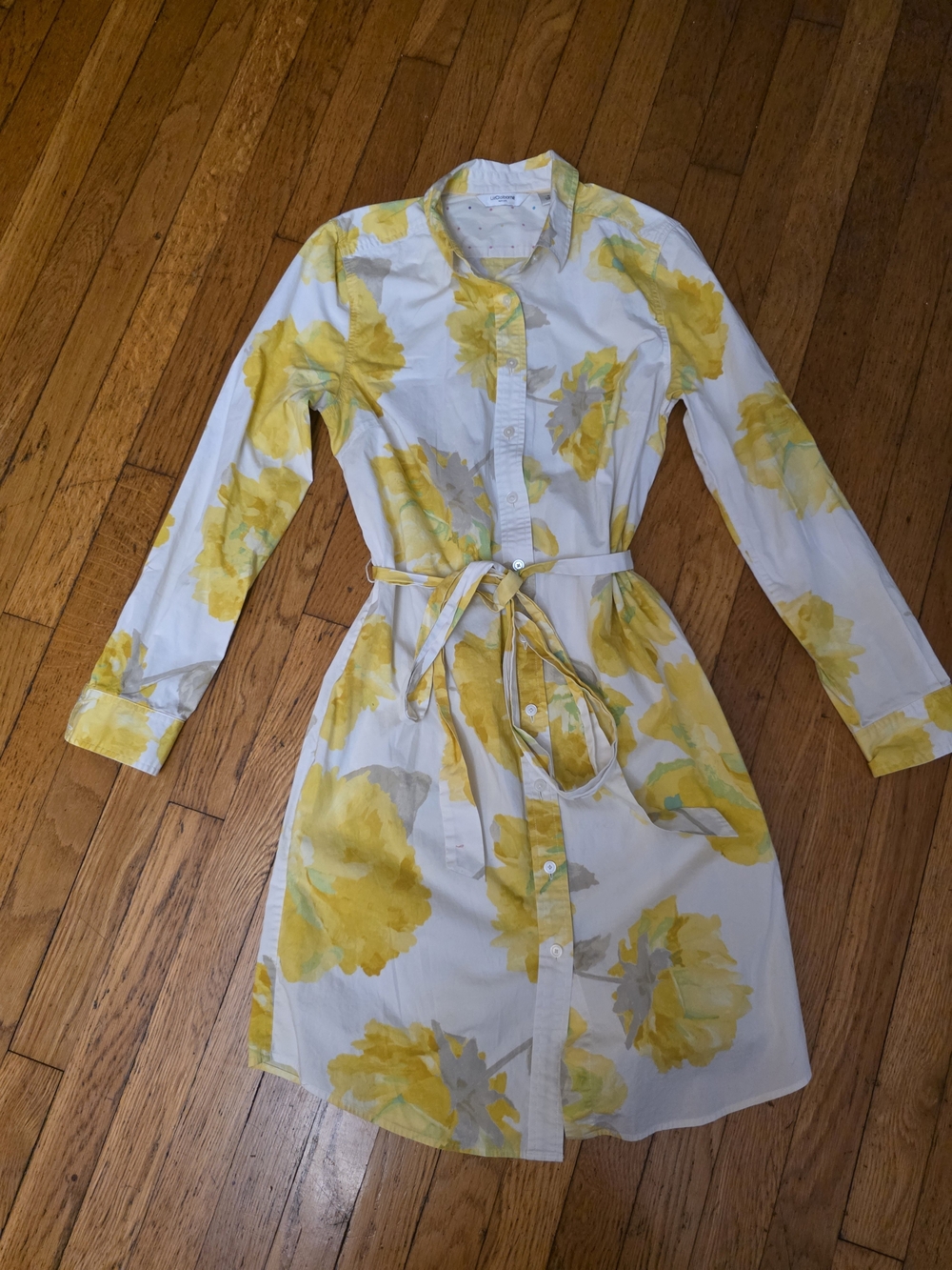 Liz Claiborne White and Yellow Tie-Waist Shirt Dress - Picture 3 of 4